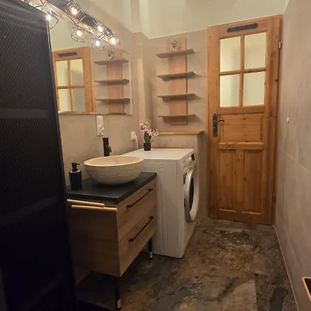 Cozy Room In City Center Wrocław